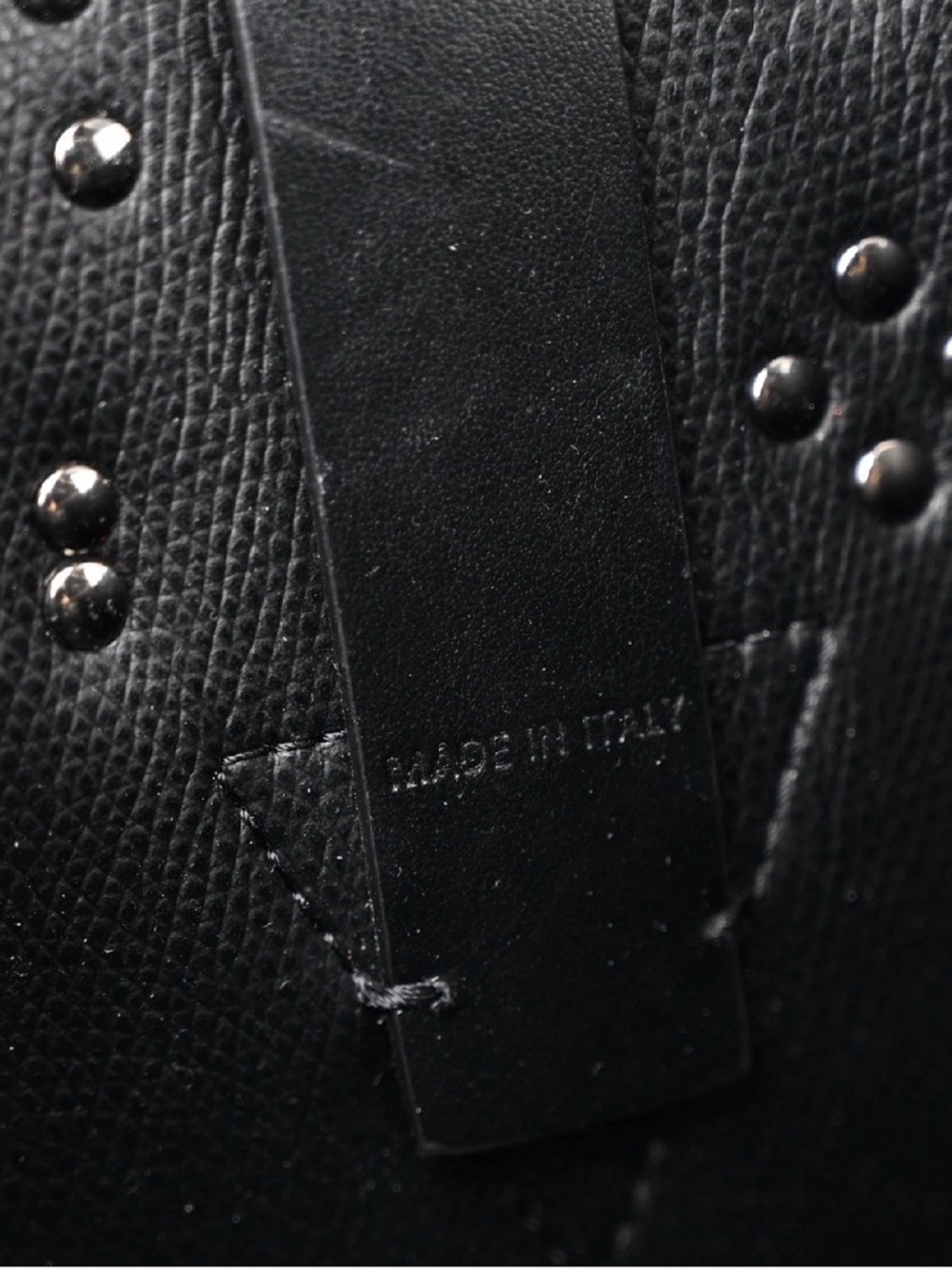 Christian Louboutin ’Cabachic Bucket Bag’ - Picture 7 of 11